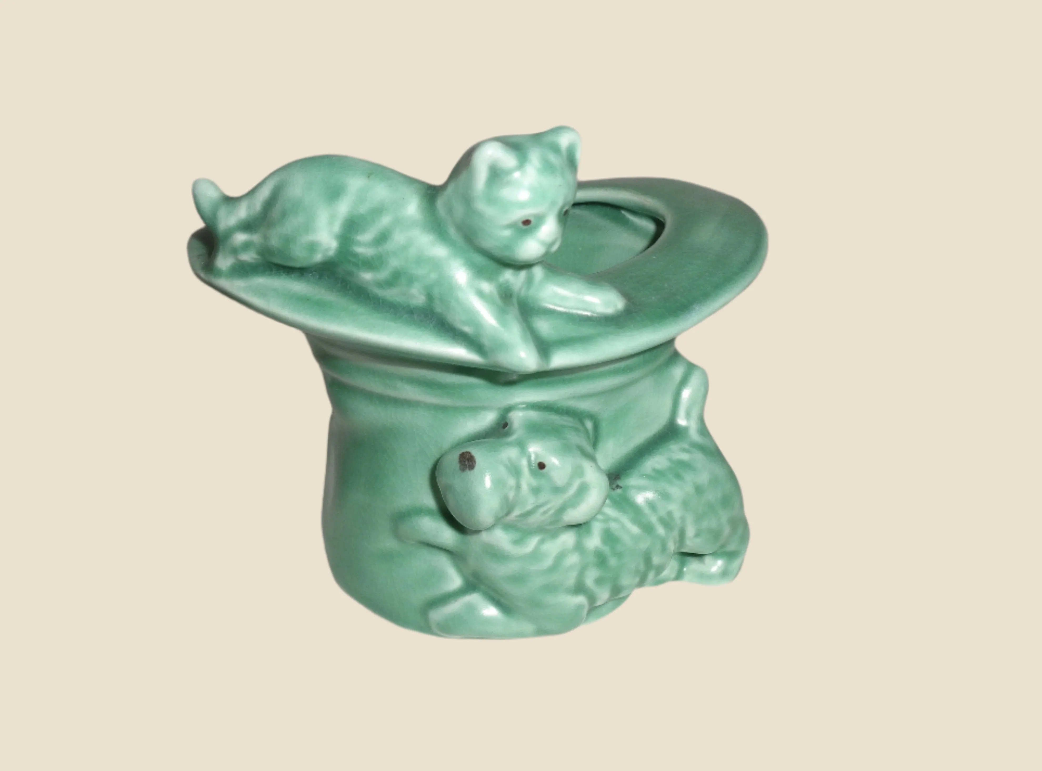 1940s SylvaC Green Model 1484 'Cat And Dog On Top Hat' Posy Vase