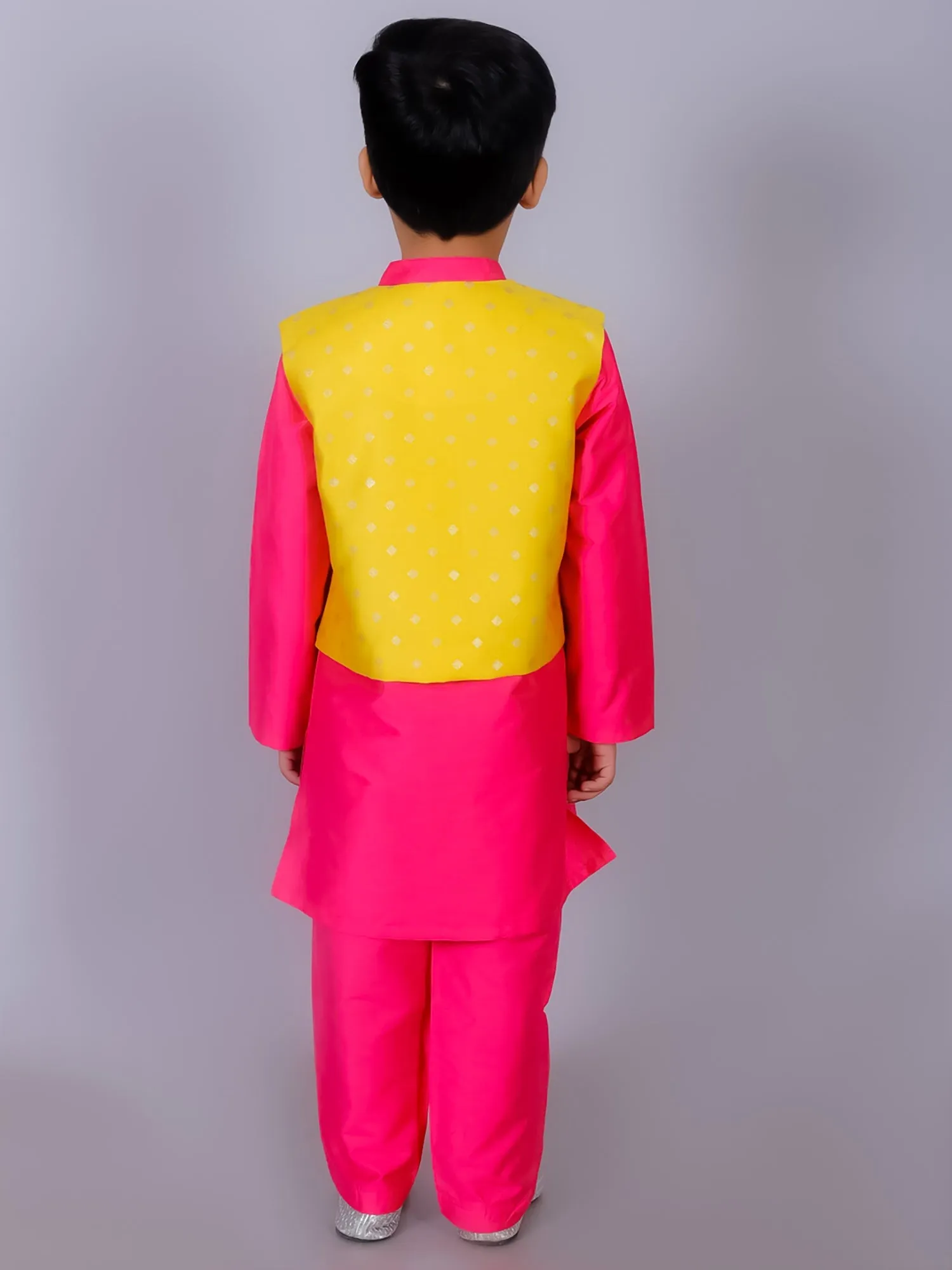 Boy's Ethnic Pink Kurta With Pant And Jacket Set - Lil Drama