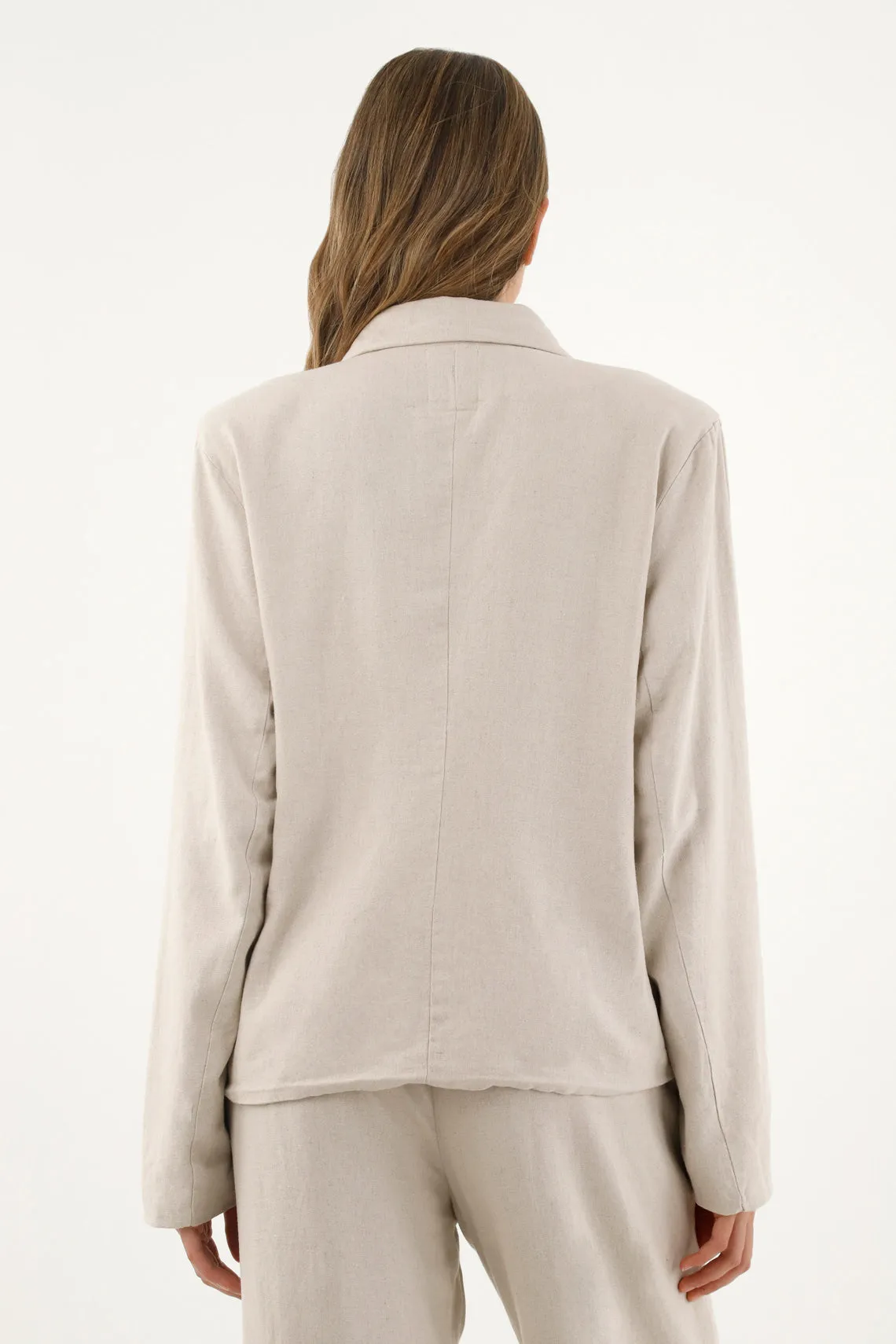 Chaqueta tipo blazer crudo para mujer