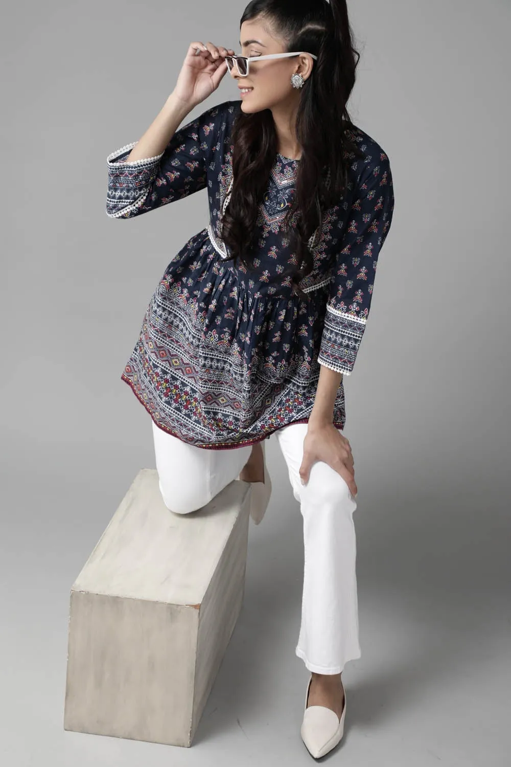 Jashvi Indigo cambric floral printed tunic