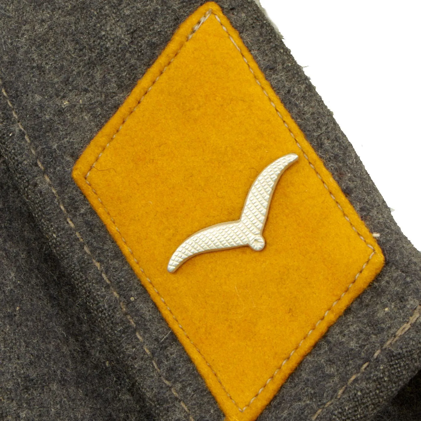 Original German WWII Luftwaffe Enlisted Flight or Fallschirmjager Fliegerbluse with Wound Badge