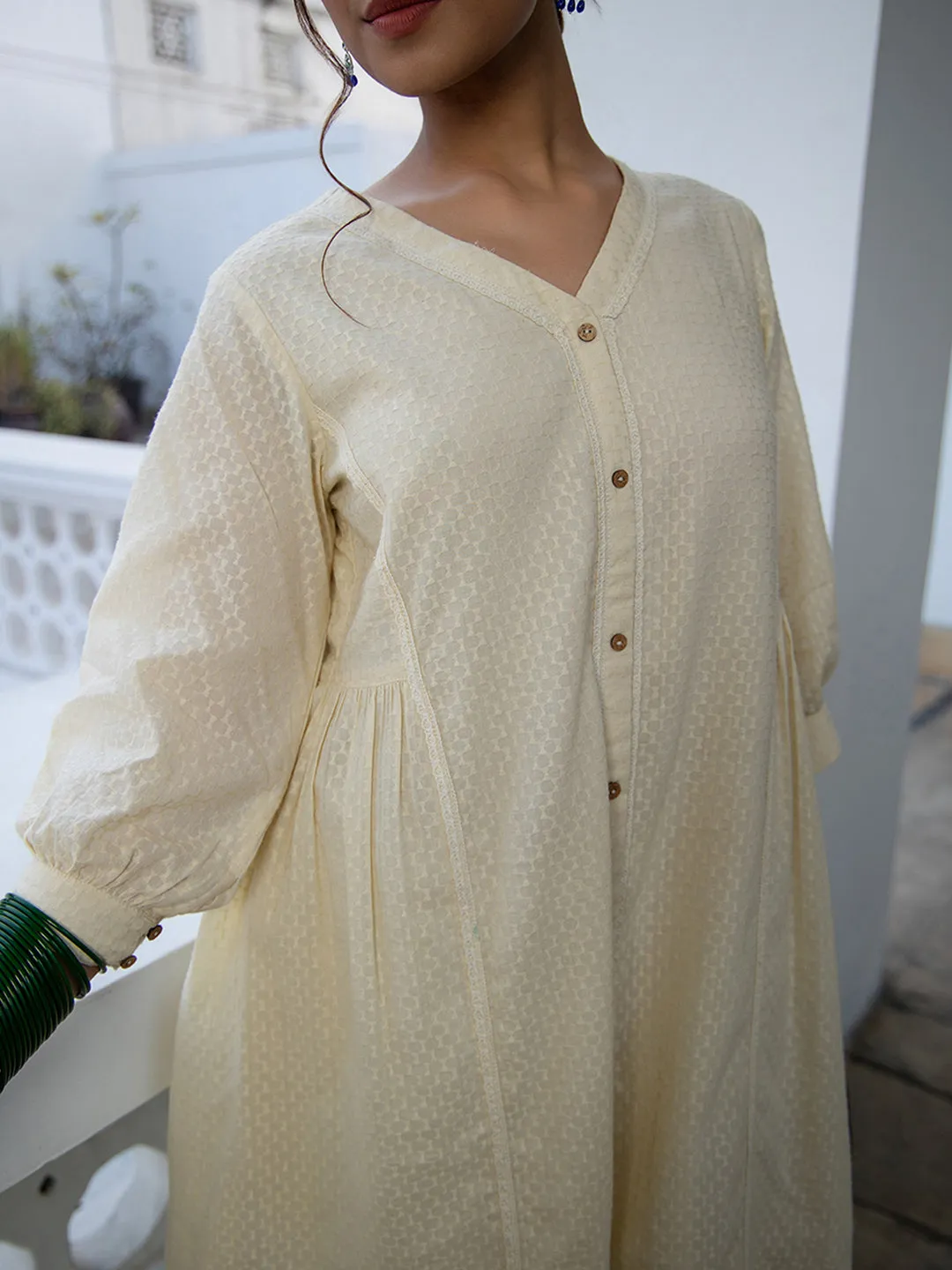 Women Cream Dobby Cotton Tunic & Bottom